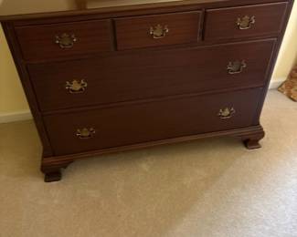 Drexel Furniture Vintage Solid Mahogany Georgian Dresser