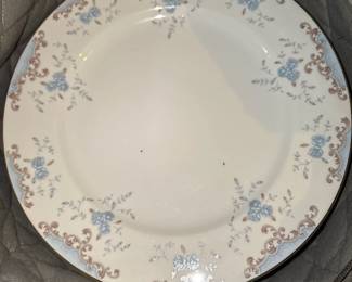 "Seville" pattern by Imperial China plates
