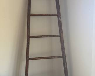 Vintage ladder great for blankets rustic decor