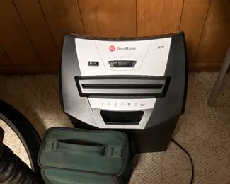  Paper shredder