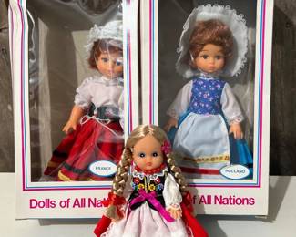 53 Holland and France Dolls of Nations in Boxes