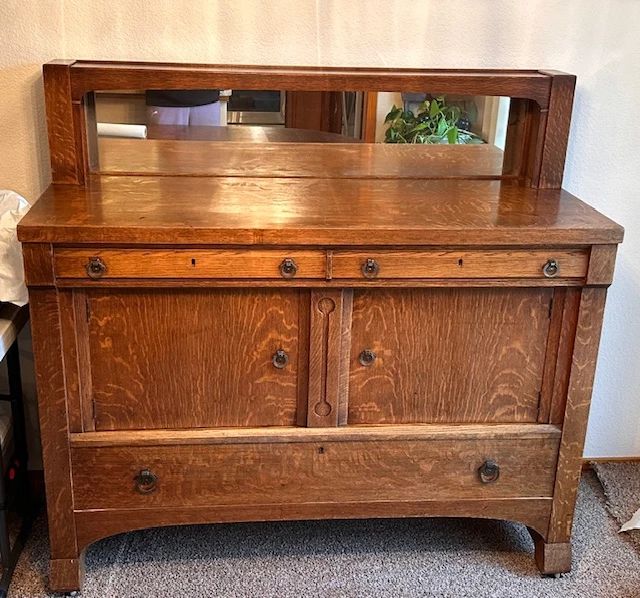 54" W x 22" D x 39" H