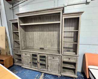 Entertainment Center Orlando Estate Auction