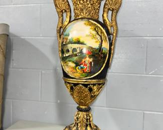 Italian Vase/ Home Decor Orlando Estate Auction