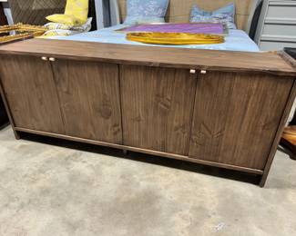 Modern Console Orlando