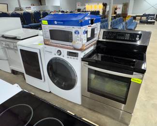 BBQ Grills, Microwave Ovens, Washers and Dryers and Stove Orlando Estate Auction