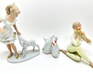 2 Vintage German Wallendorf Porcelain Figurines & Hallohazza Hungarian Ducks Figurine
Lot #: 93