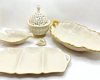 Lenox Versailles Gold Candle & Set Lenox Swan Bowls With Gold Accents (5 Pieces)
Lot #: 177