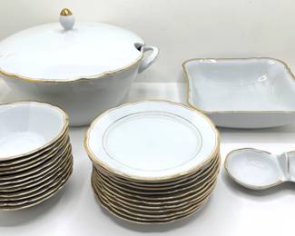 Fisher China East Germany With Gold Accents: Tureen, Serving Bowl, 12 Small Bowls & 12 Dessert Plates & More
Lot #: 14