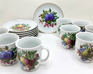 Vintage Naaman Israeli China: 8 Coffee Mugs & Breakfast Plates With Gold Rims
Lot #: 34