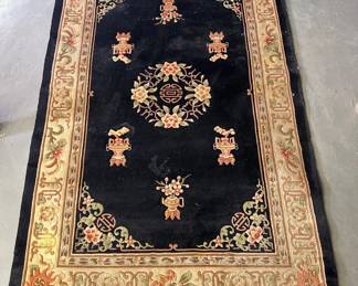 Asian Style Area Rug (5.5 X 8.5 Feet)
Lot #: 118