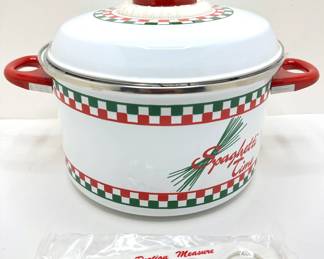 New Vintage Spaghetti Time Enamel Pot With Built In Timer & Pasta Portion Sizer, Never Used
Lot #: 114
