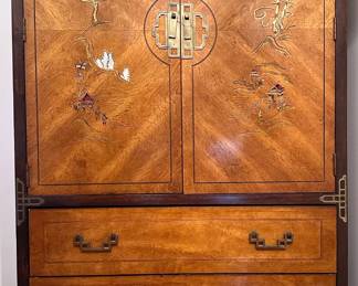 Bassett Furniture Asian Inspired Chinoiserie Chest Of Drawers, Part Of Bedroom Set In Neighboring Lots
Lot #: 9