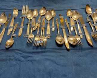 Wm A Rogers, Onieda, 8 place settings and serving pieces