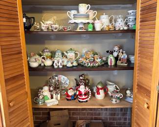 Swans, teapots, holiday decor