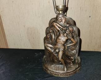WORLD'S FAIR 1933
CHICAGO SALLY RAND
"THE FAN DANCER" OLD
BURLESQUE LAMP ART
DECO. Base only, does NOT have the lamp/electrical parts