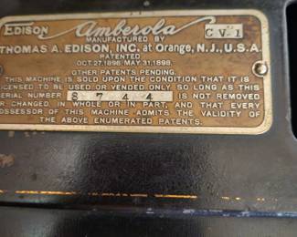 antique phonograph, Edison Amberola, with cylinder records. model CV1