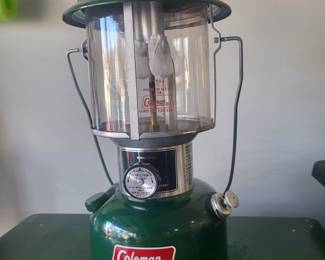 Coleman Lantern 220J