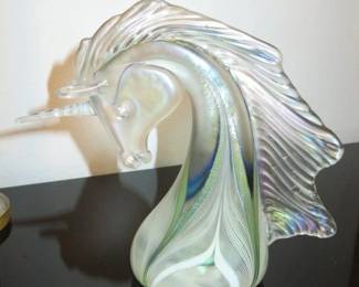 1982 Iridescent, Hand-Blown Art Glass Unicorn by Stuart Abelman Signed 