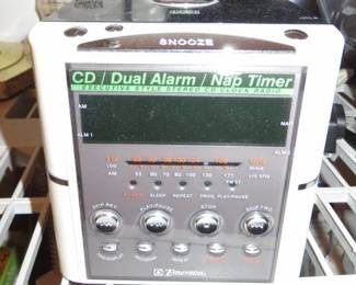 Emerson CD Dual Alarm Radio