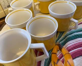 Cup/Saucers Creamer Sugar