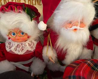 Vintage Santa and Mrs Claus