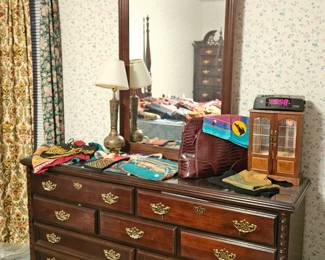 Dresser