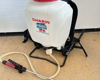 Chapin extended backpack sprayer with adjustable nozzle ~