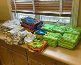 Bathroom towels and cleaning rags ~