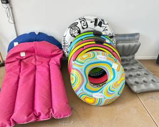 Pool rafts and tubes ~