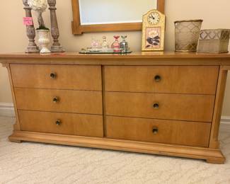 Drexel dresser & mirror ~