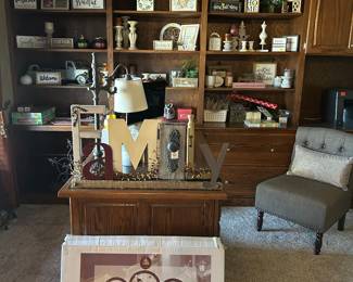 Farmhouse chic home decor