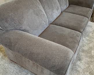 Like New Flex Steel 3 seat sofa in neutral color.