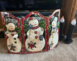 Another Christmas fireplace screen, this one is snowmen.