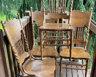 4 Neat Dining Room Chairs