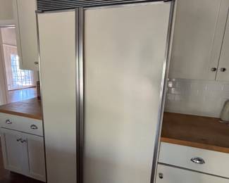 Subzero Refrigerator/Freezer, works great!