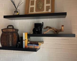 More decor and books