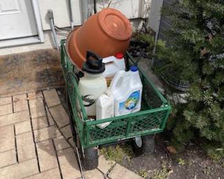 Garden cart-just in time for Spring gardening!
