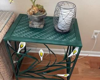 Pretty metal side table