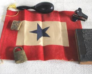 7769 - Lot of Assorted Vintage Items
