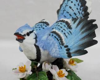 56 - Lenox Porcelain Blue Jay Figurine 4.5" chips on wing
