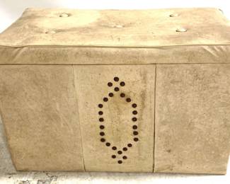3036 - Vintage Trunk - 16" x 24" x 12"
