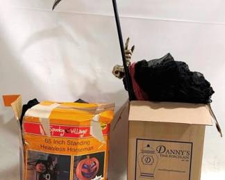 3413 - Halloween / Spooky Decorations
