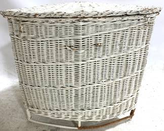3143 - Wicker Hamper - 27" x 22" x 28"
