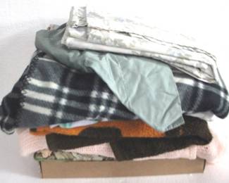 8102 - Lot of Linens
