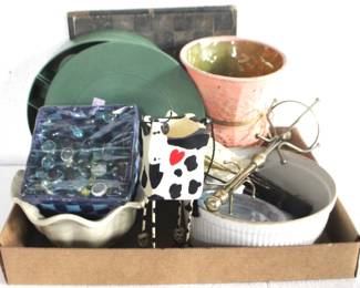 8202 - Lot of Assorted Items
