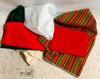 3397 - Lot of Linens
