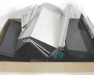 8225 - Lot of Assorted Items
