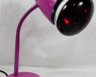 107 - Metal Desk Lamp 14" You are buying a used as-is electric/electronic item. We do not guarantee all components are present, and if it is not expressly stated, it is untested.
