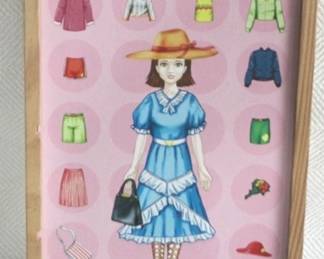 7114 - Magnetic Girl Wood Box Set
